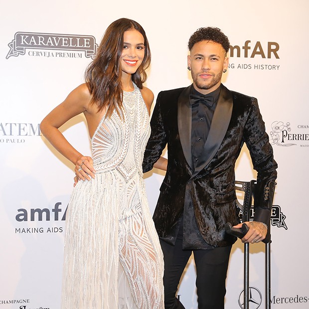 Neymar e Bruna Marquezine (Foto: Manuela Scarpa e Iwi Onodera/Brazil News)