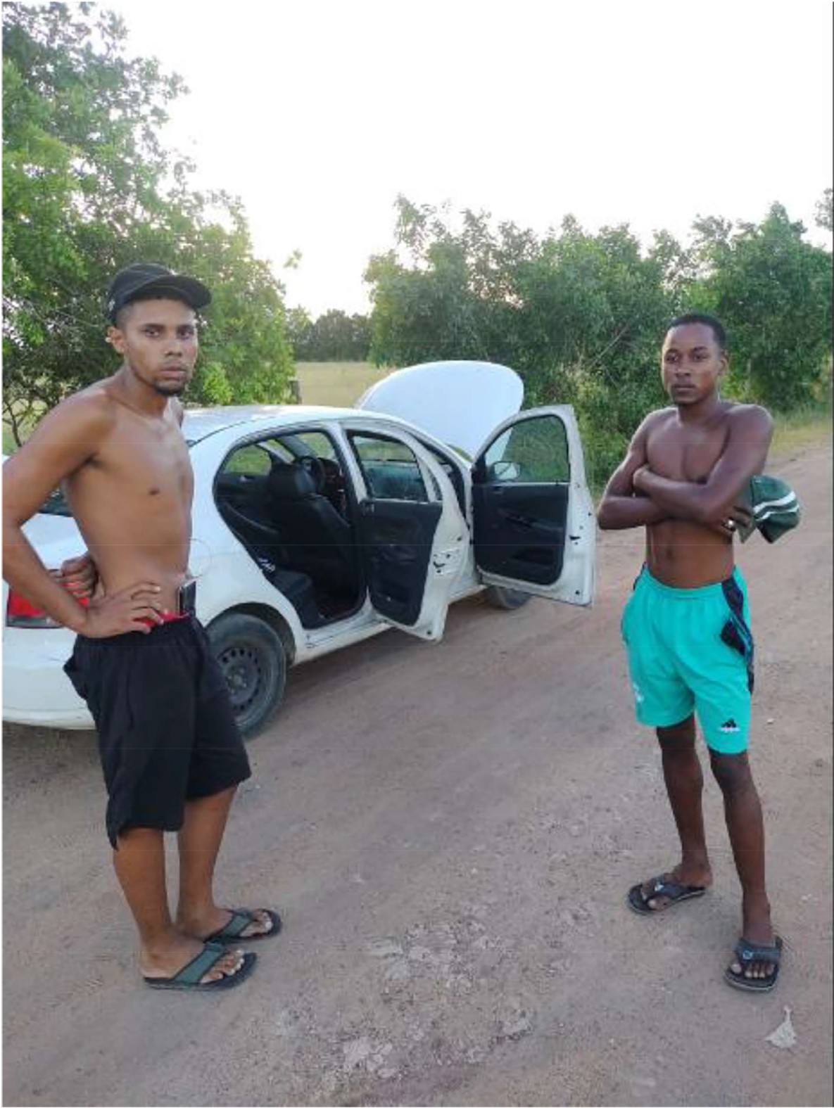 Dayson dos Santos Nascimento e Fabiano Conceição Silva, o Pepe, suspeitos atirar em Letycia — Foto: Reprodução
