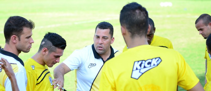 Willian Sander Treinador Técnico Rio Branco-SP Tigre (Foto: Sanderson Barbarini / Foco no Esporte)