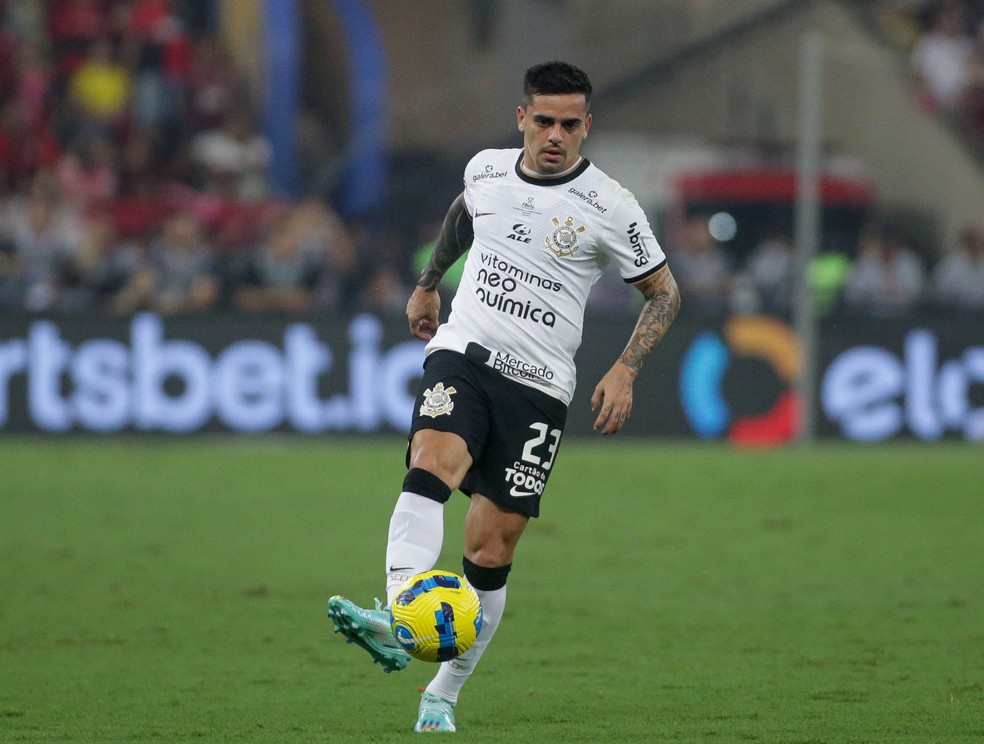 Sem Fagner e Fábio Santos contra Coritiba, veja alternativas do Corinthians