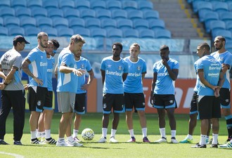 Técnico Renato confirma time reserva contra o América-MG. Confira