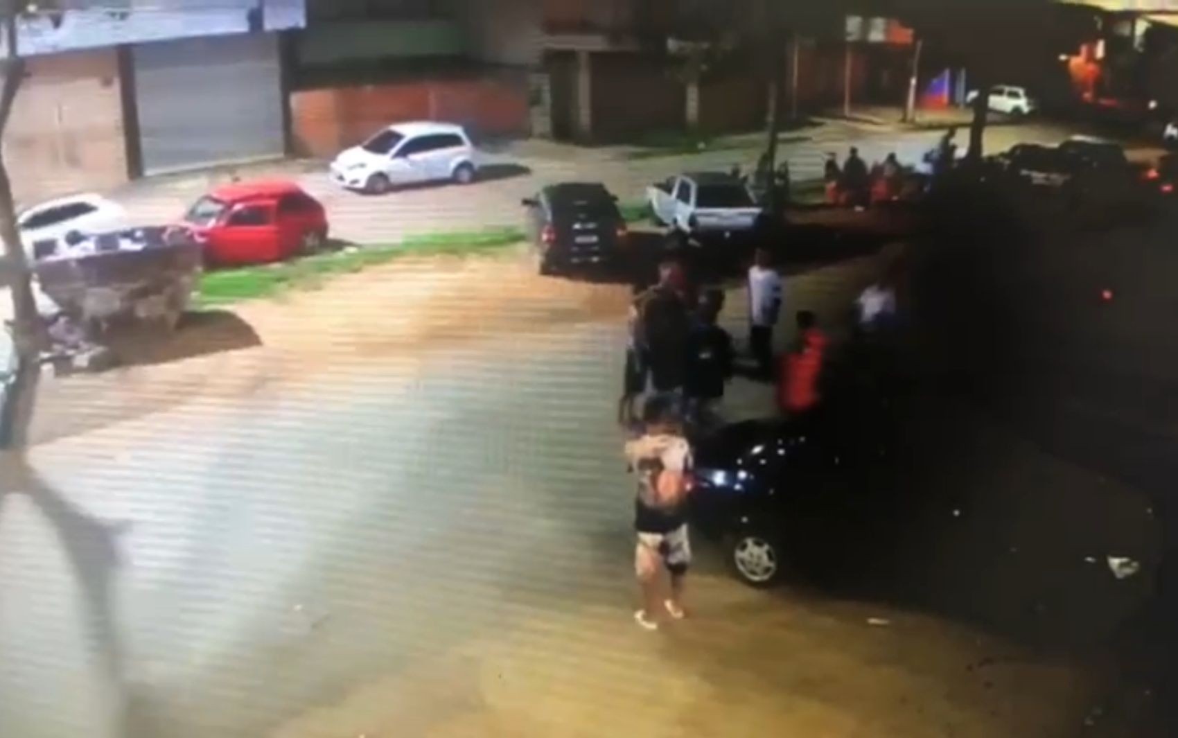 Militares do Exército são presos suspeitos de matar homem após briga em loja de conveniência, em Planaltina; vídeo