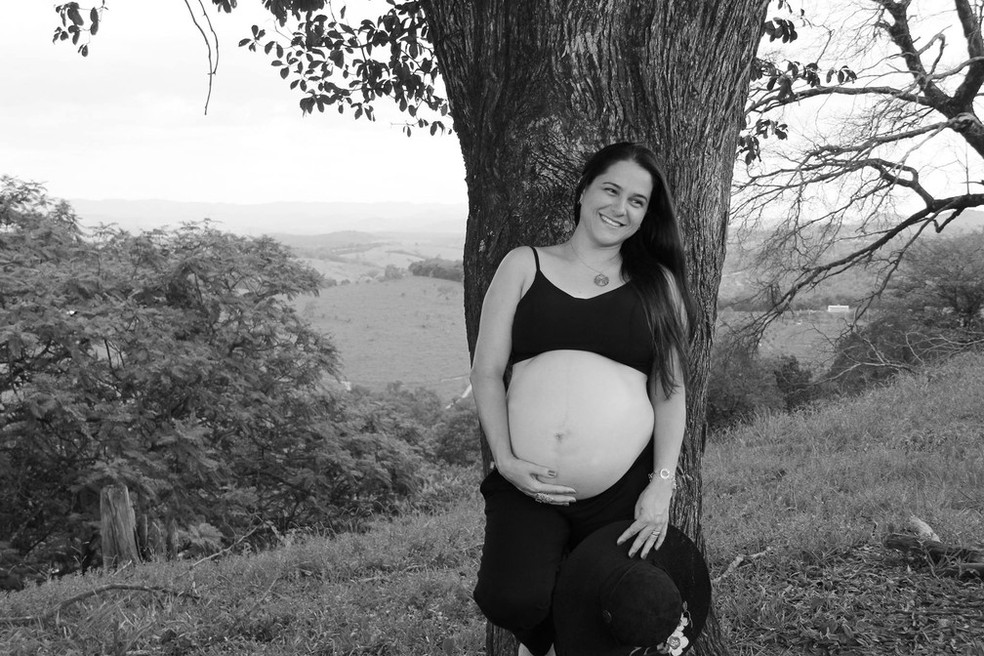 Juliana Creizimar de Resende Silva, quando ainda estava grávida dos gêmeos. Ela morreu poucos meses depois que eles nasceram, na tragédia da Vale — Foto: Reprodução