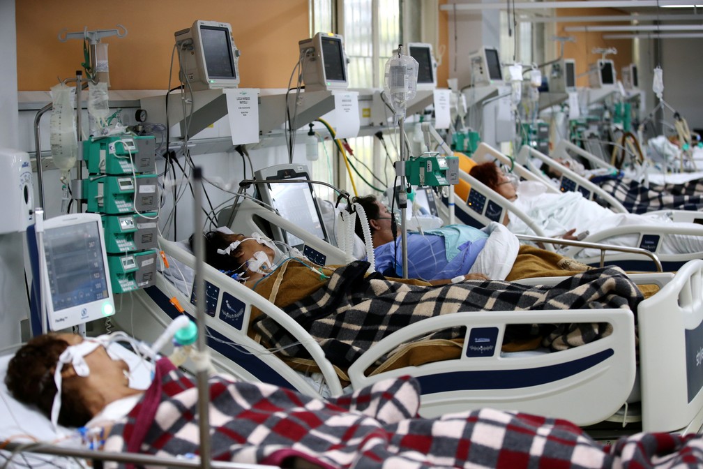 Pacientes internados com Covid-19 no hospital Nossa Senhora da Conceição, em Porto Alegre, durante a pandemia do novo coronavírus no Brasil. Foto de 11 de março de 2021 — Foto: Diego Vara/Reuters