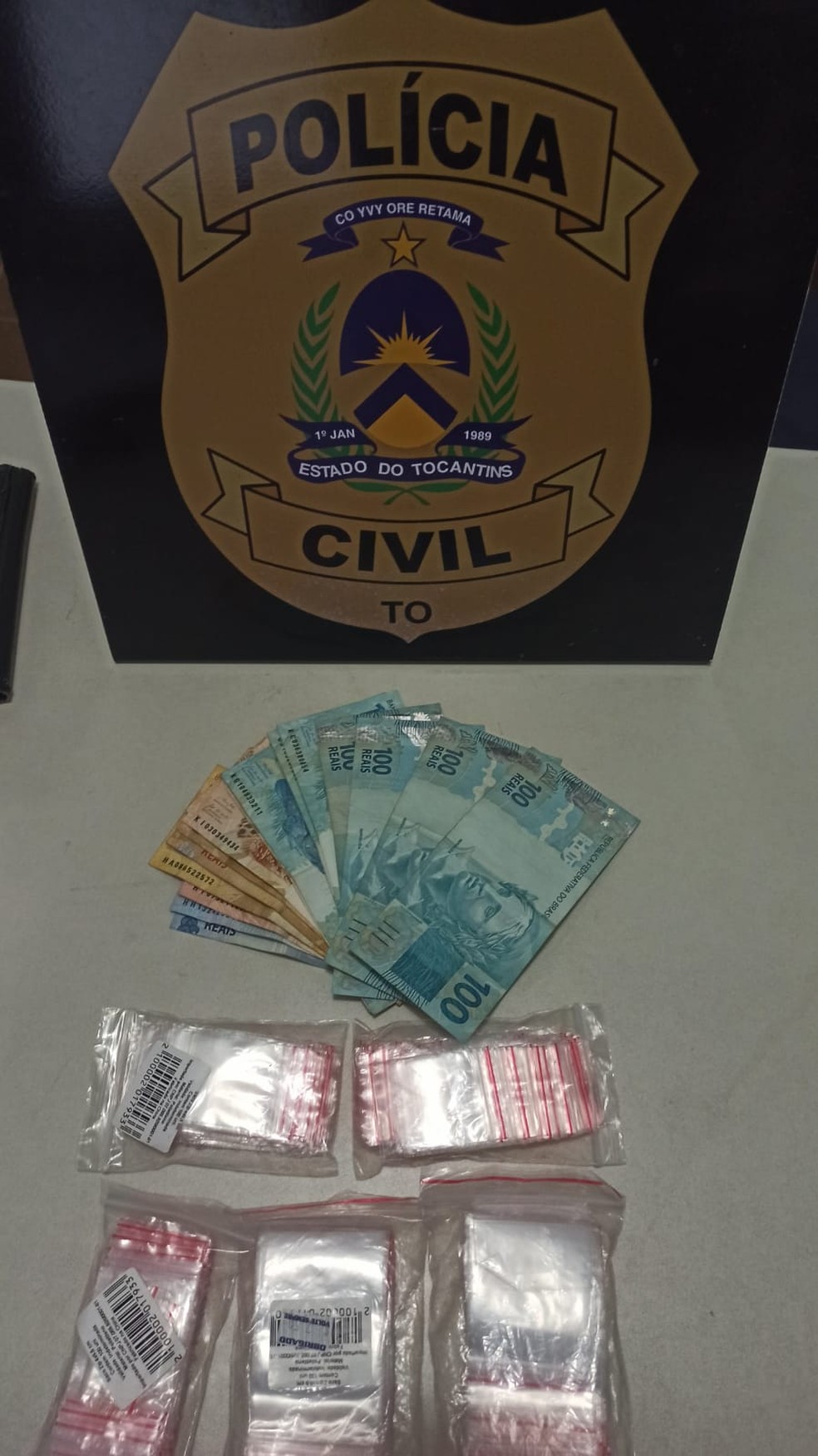 Material foi apreendido na casa do suspeito — Foto: Divulgação/Polícia Civil