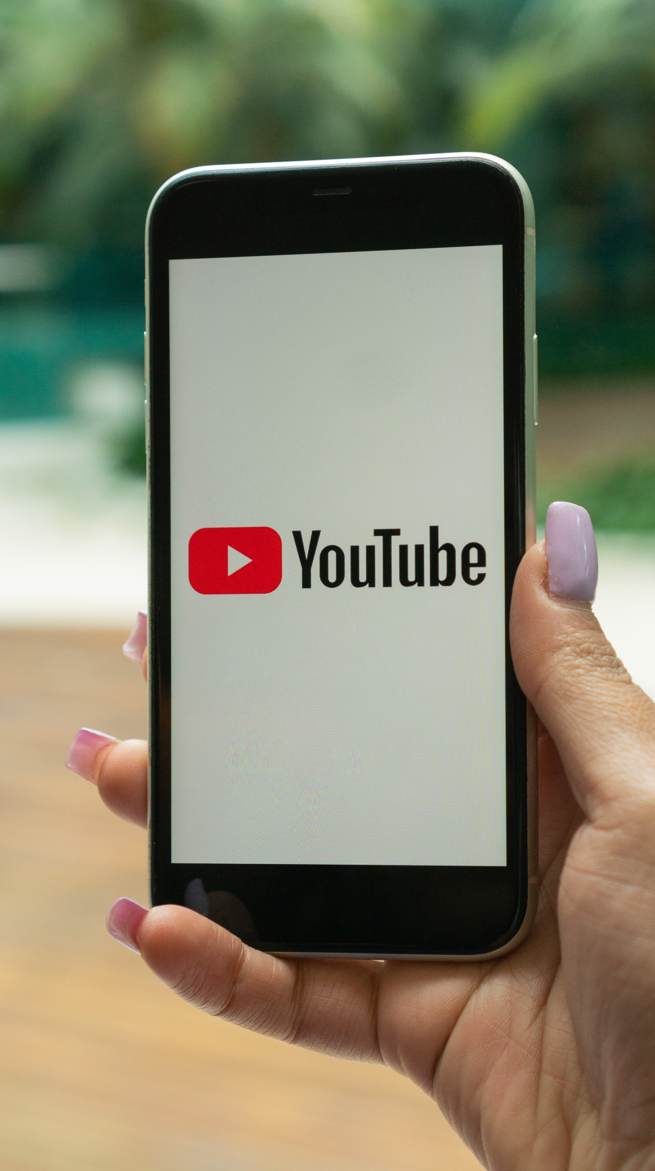 YouTube não é só vídeo: veja 5 golpes que pedem cuidado