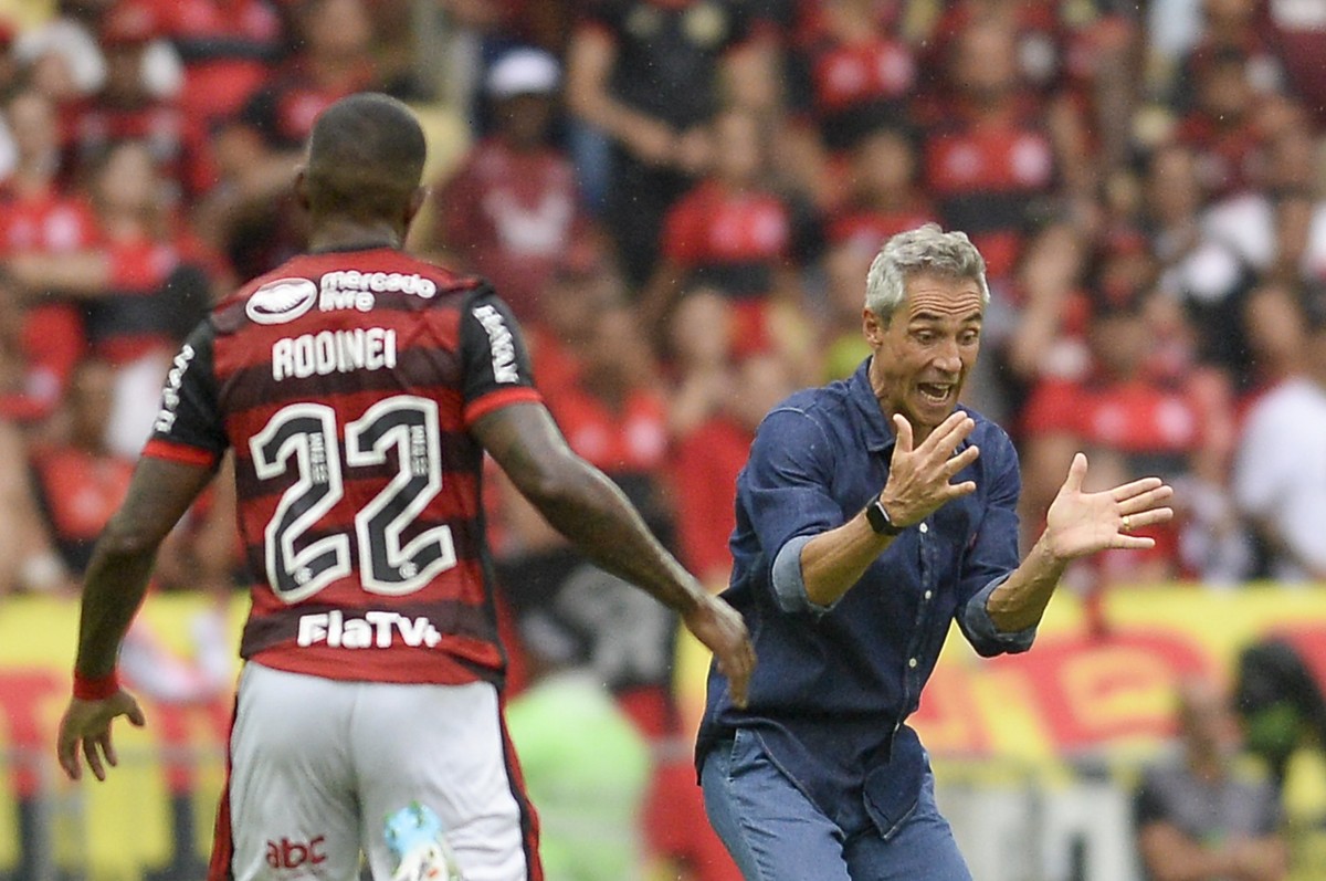 Cobertura defensiva: entenda o problema que Paulo Sousa terá que corrigir no Flamengo