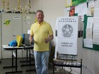 Artur Neto vota no Centro de Manaus (Adneison Severiano / G1 AM)