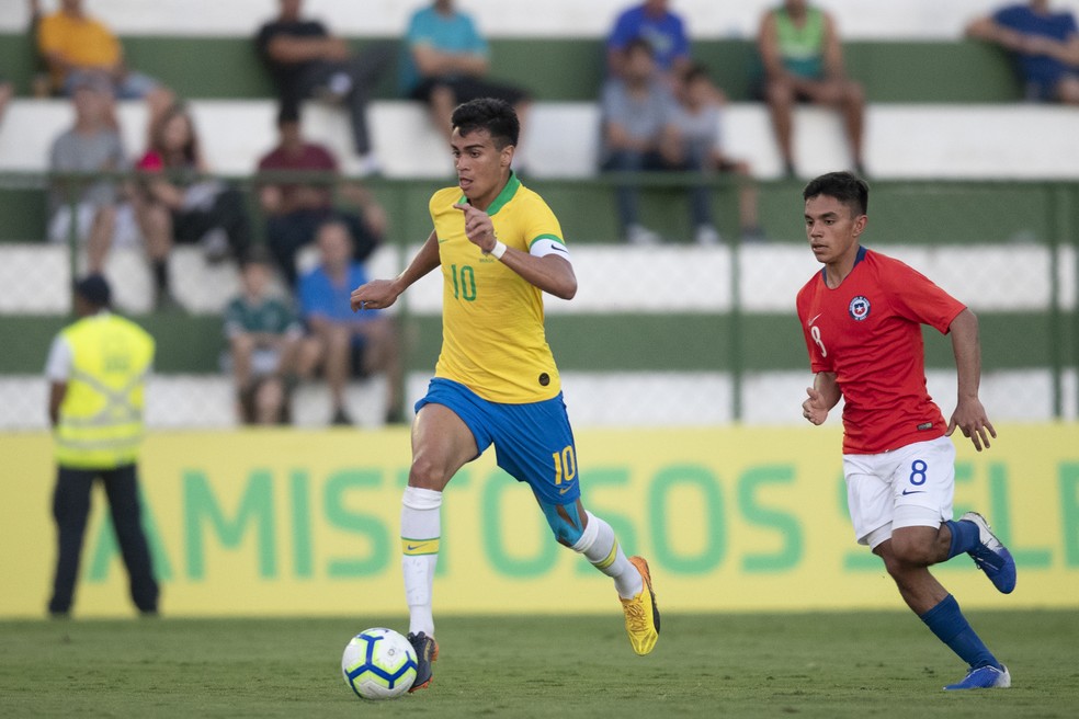 Reinier &eacute; nome certo na sele&ccedil;&atilde;o brasileira sub-17 &mdash; Foto: Lucas Figueiredo/CBF