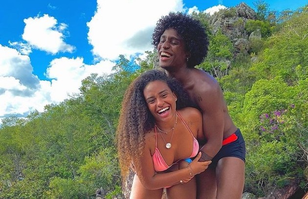 Tuane Carvalho e Jadson Santos são modelos, dançarinos e fazem parte do Balé Folclórico da Bahia (Foto: Reprodução)