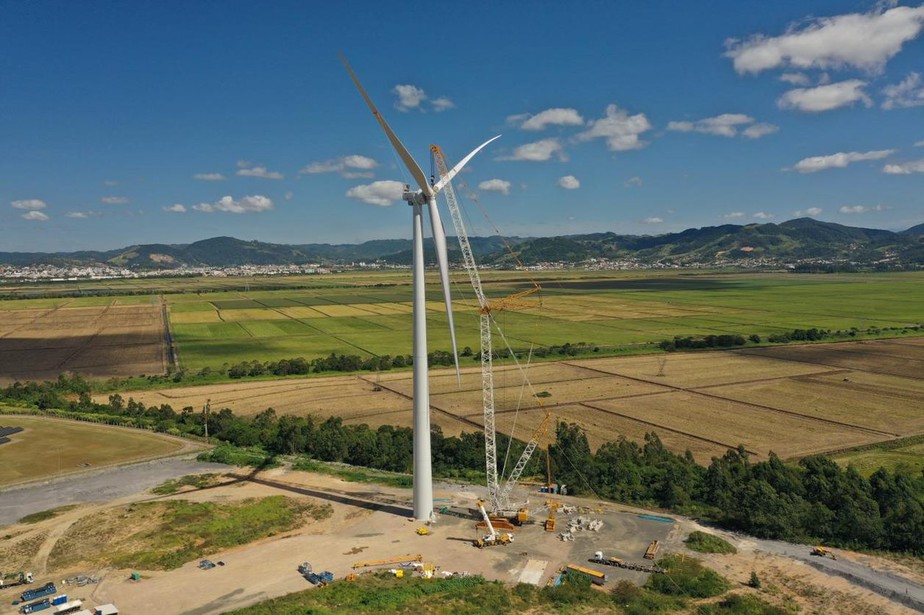 Turbina eólica do primeiro Aerogerador Nacional de grande porte, com 4,2 MW de potência