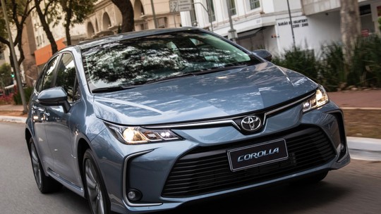 Toyota Corolla 2023 fica até R$ 2 mil mais caro; veja preços, versões e equipamentos