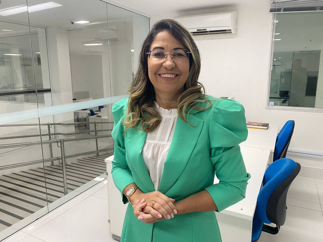 Clorisa Linhares (PMB) foi a primeira candidata a chegar na Inter TV Cabugi para o debate