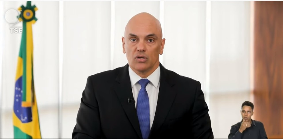 Presidente do TSE, Alexandre de Moraes, faz pronunciamento na véspera do primeiro turno — Foto: Reprodução