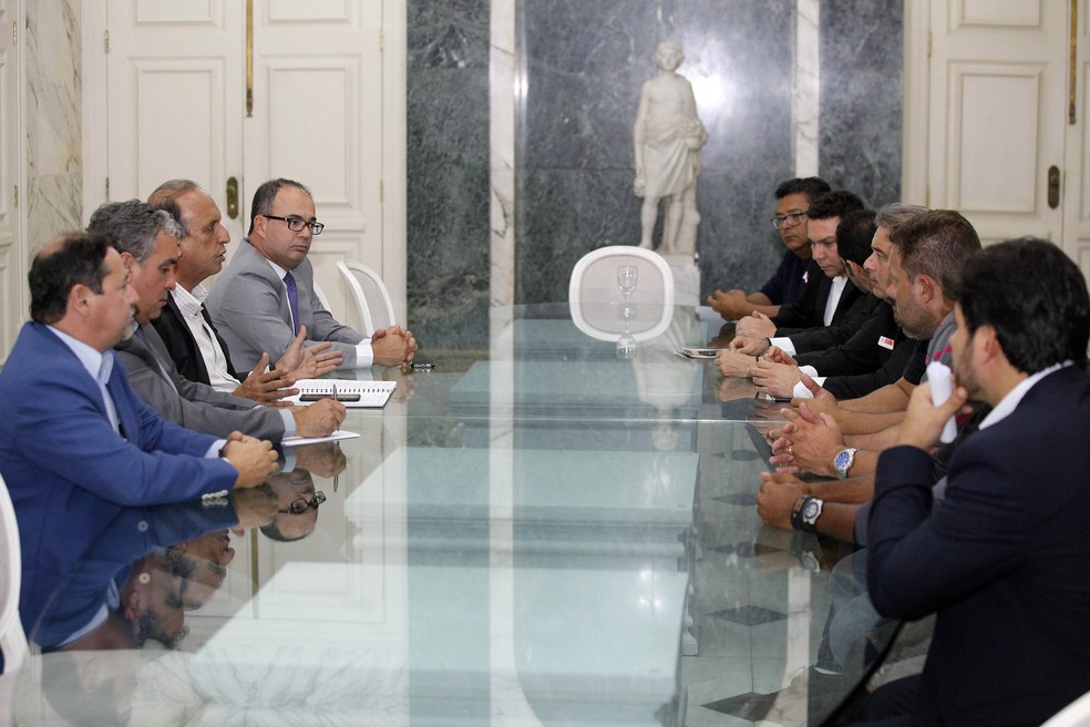 Governo firma acordo com caminhoneiros (Foto: André Gomes de Melo/Palácio Guanabara)