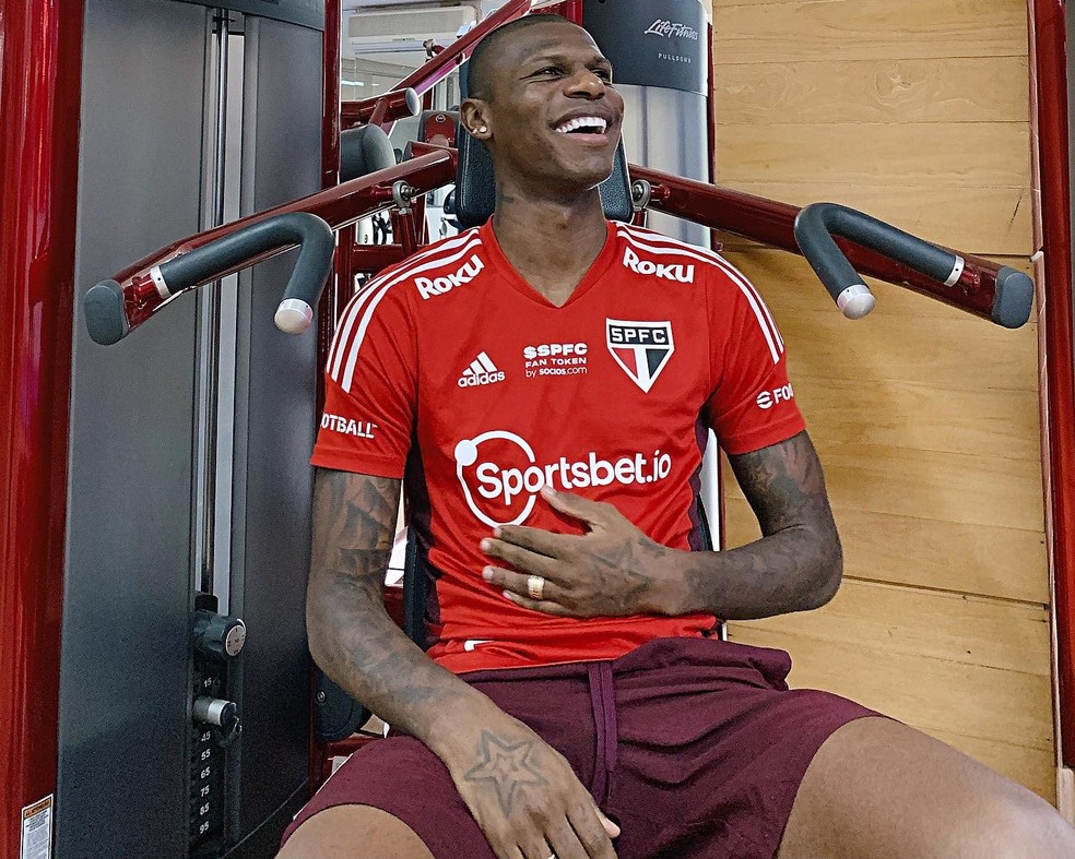 Arboleda no CT do São Paulo — Foto: São Paulo FC / divulgação
