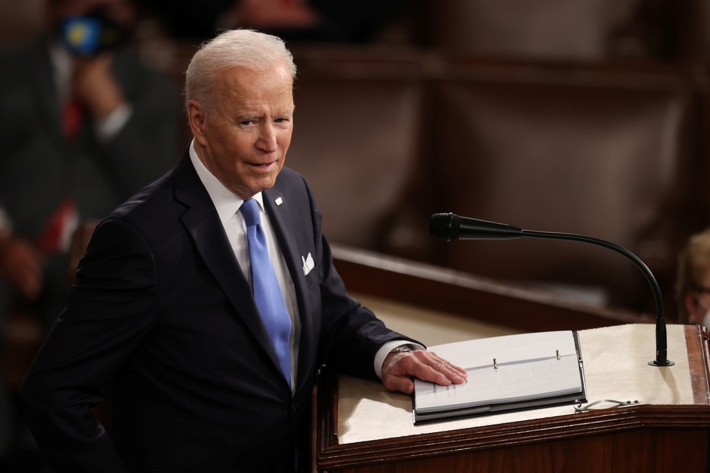 Biden em discurso ao Congresso dos EUA, nesta quarta-feira (28). — Foto: REUTERS/Jonathan Ernst