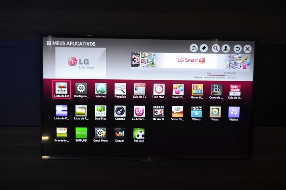Iptv lg smart tv. LG телевизор смарт ТВ. LG Smart TV 32lq63. Меню телевизора LG Smart. Меню телевизора LG Smart TV 2019.