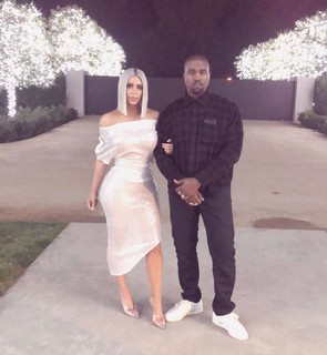 Kim Kardashian e Kanye West em Los Angeles