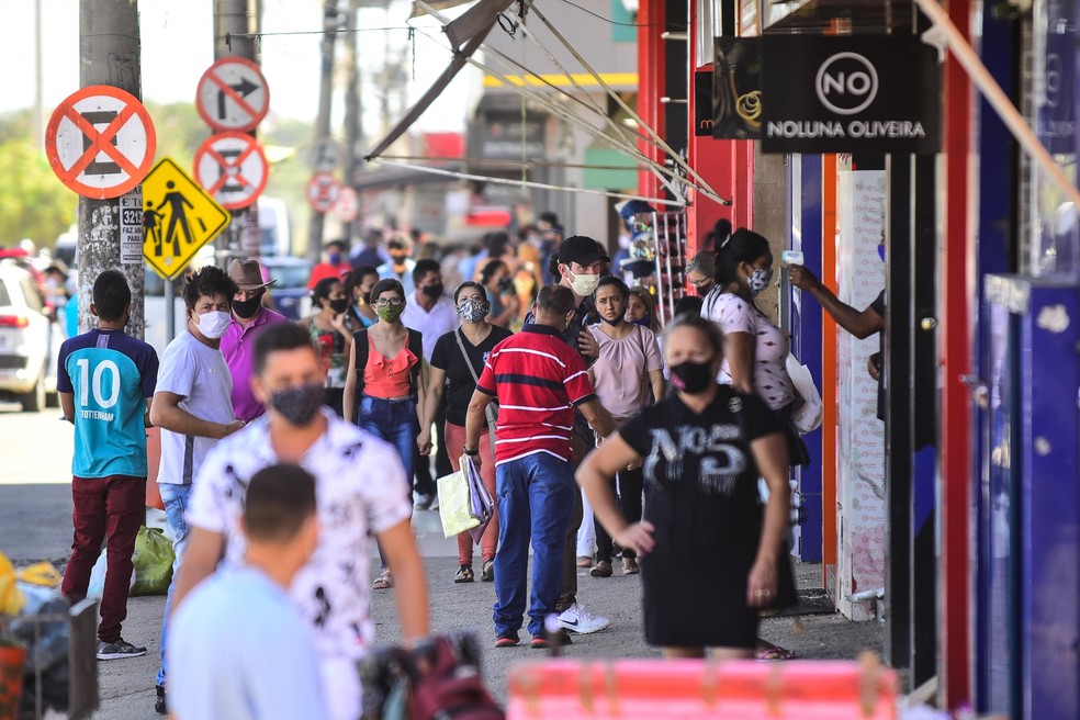 Comércio de rua de Goiânia volta a funcionar a partir de terça-feira (14) — Foto: Marcello Dantas/Futura Press/Estadão Conteúdo