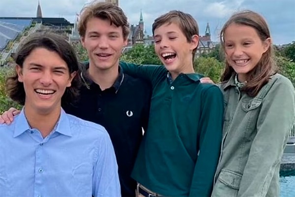 Nikolai, Felix, Henrik e Athena, netos da Rainha Margrethe II da Dinamarca (Foto: reprodução instagram)