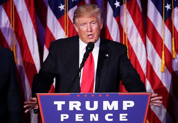 Donald Trump faz o discurso da vitória em Nova York, após resultado das eleições nos Estados Unidos (Foto: Mark Wilson/Getty Images)