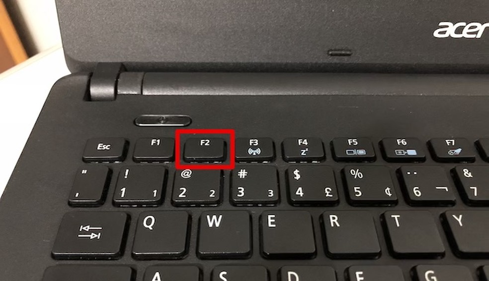 Acesse a BIOS do notebook da Acer â€” Foto: Helito Bijora/TechTudo