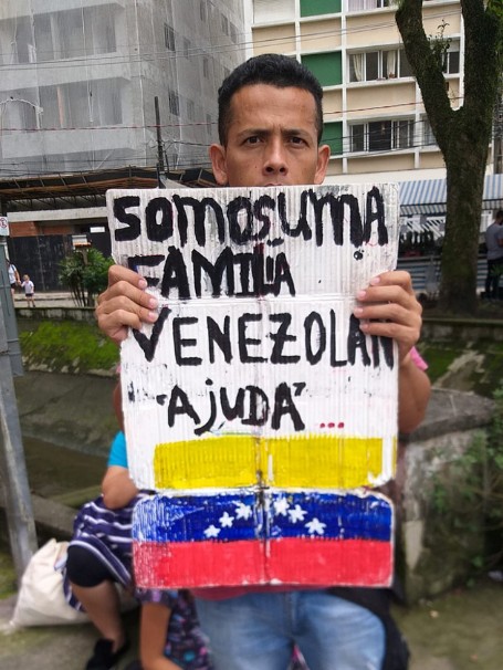 Venezuelanos imploram por ajuda em SP após fecharem restaurante no país de origem: 'No Brasil são acolhedores'