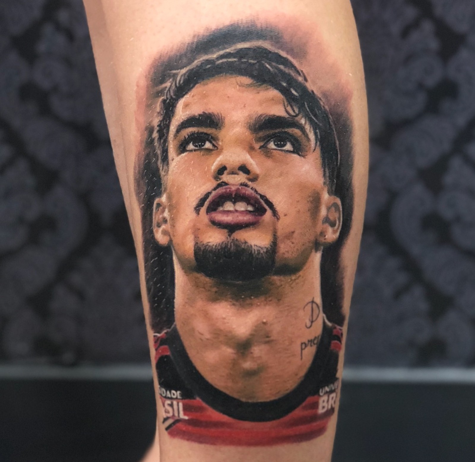 Paquetá recebe homenagem de fã