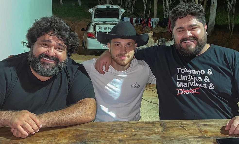 Gustavo Tubarão com César Menotti e Fabiano — Foto: Reprodução/Instagram