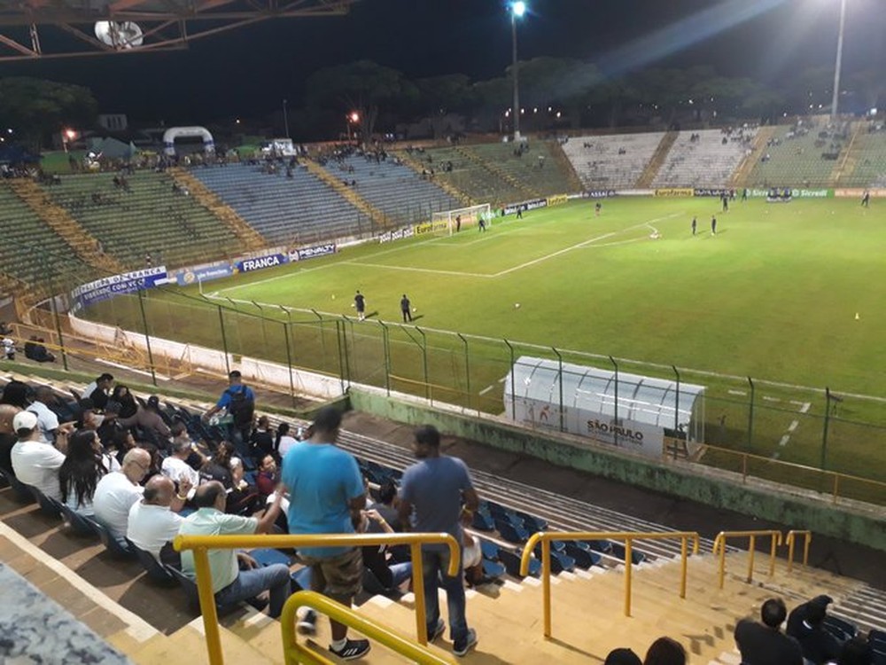Corinthians recebe Athletico-PR em Franca na luta por uma vaga na semifinal da Copinha