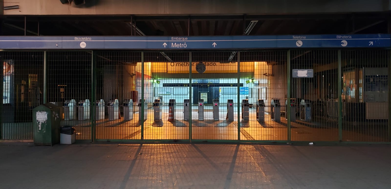 Metrô entra no segundo dia de greve em Belo Horizonte