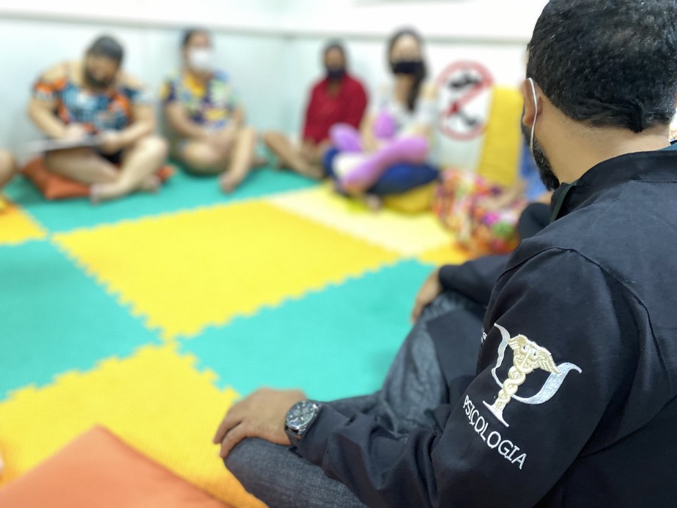 Curso é preparatório para pais e tem carga horária de uma semana — Foto: Divulgação