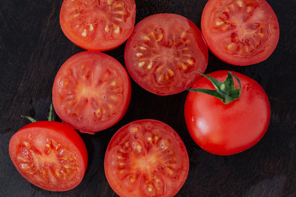 O tomate tem inúmeros benefícios para a saúde — Foto: Reprodução da Internet