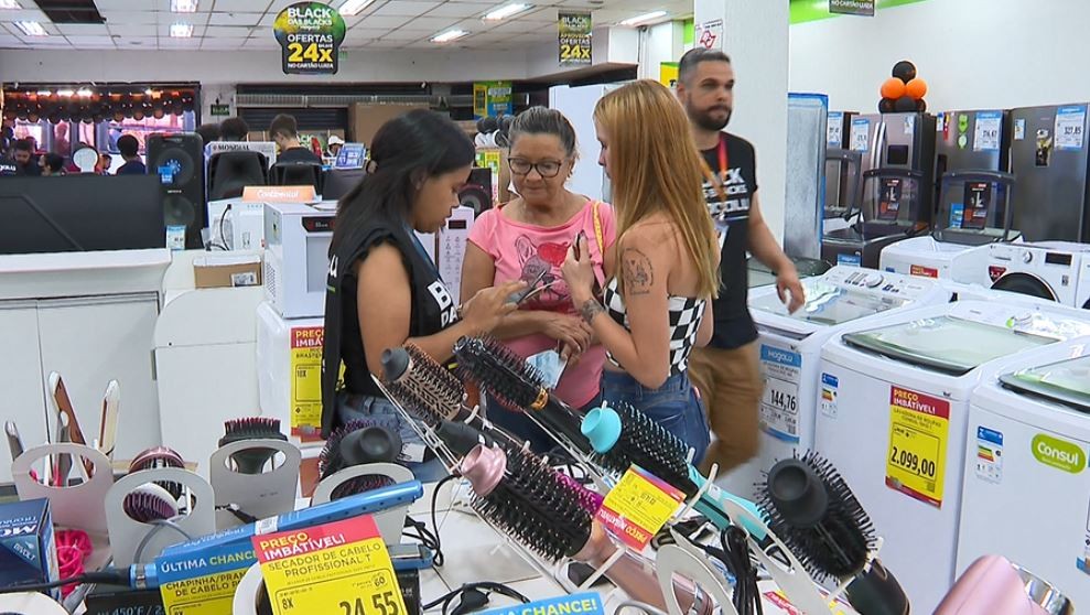 Black Friday: consumidores de São Carlos aproveitam descontos de até 80% 