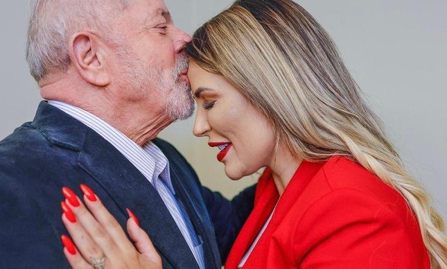 Lula encontra Deolane Bezerra 