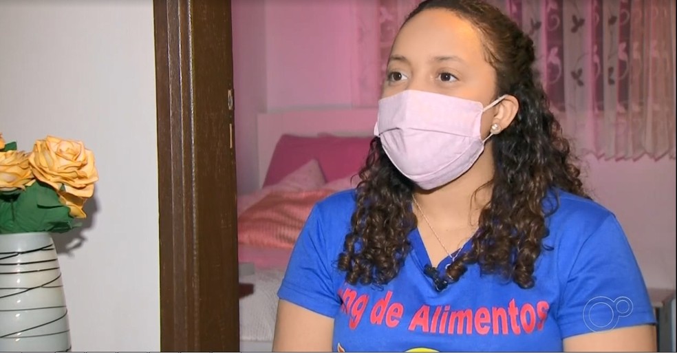 Dandara faz vaquinha para tentar estudar em universidade na Fran&ccedil;a &mdash; Foto: Reprodu&ccedil;&atilde;o/TV TEM