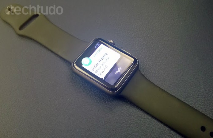 Apple Watch tem espessura de 10 mil?metros (Foto: Elson de Souza/TechTudo)