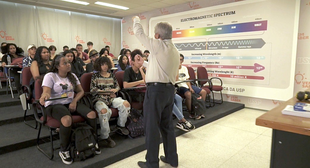 Projeto da USP São Carlos quer descobrir futuros cientistas negros: é uma nova chance’, diz estudante 