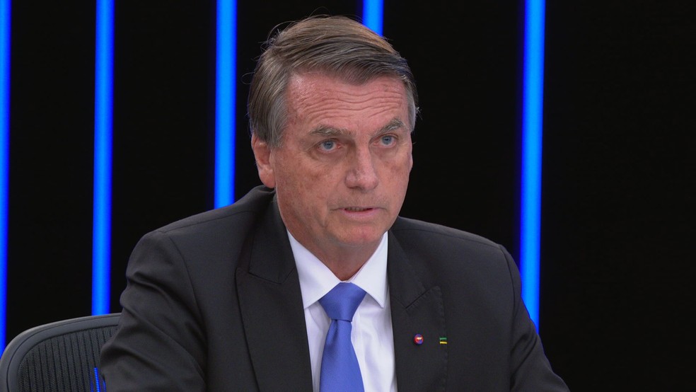 Bolsonaro dá entrevista ao Jornal Nacional — Foto: Reprodução/TV Globo