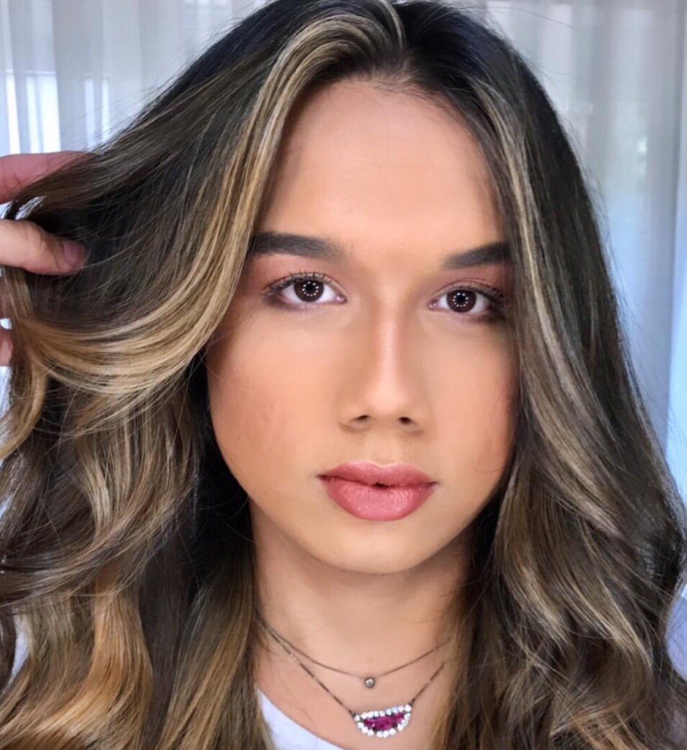 Rafaela Rosa Crispim, de 20 anos, passará por cirurgias de readequação de sexo — Foto: Rafaela Crispim/Arquivo pessoal