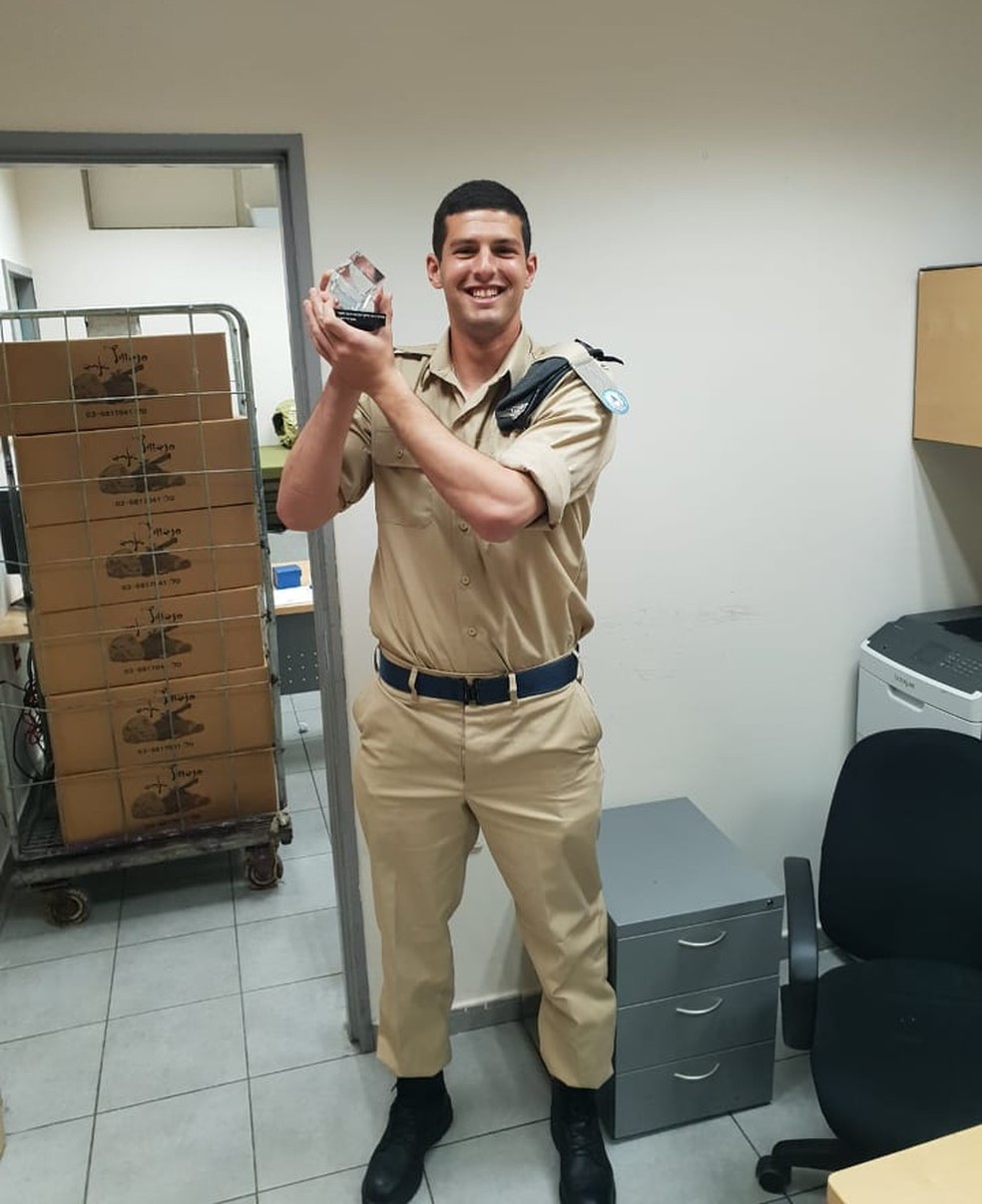 Daniel, ex-goleiro do Flamengo, no trabalho com o exército — Foto: Divulgação/Daniel Tannambaum