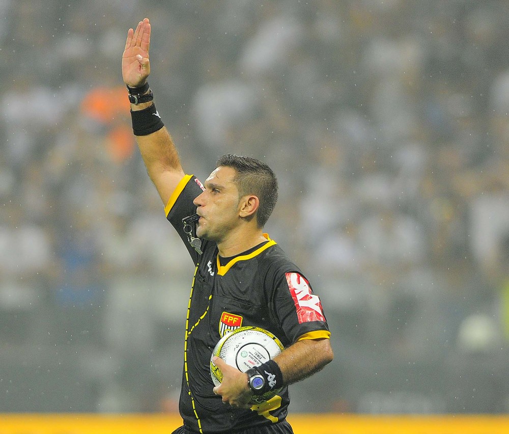 Cássio reclama da arbitragem da final: 