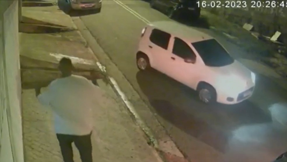 Cantor Péricles é assaltado em Santo André, no ABC paulista — Foto: TV Globo/Reprodução