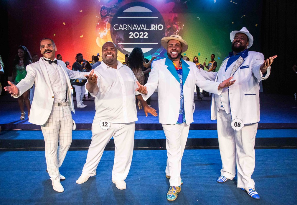 Os quatro finalistas no concurso de Rei Momo do Carnaval 2022 do Rio  Foto: Riotur/Divulgao