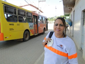 Isailma se lembra de quando o aeroporto era, segundo ela, &quot;deserto&quot; (Foto: Raquel Freitas/G1)