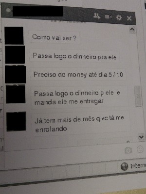 Mensagens no Facebook mostram o pedido de dinheiro à adolescente (Foto: Polícia Civil/Divulgação)