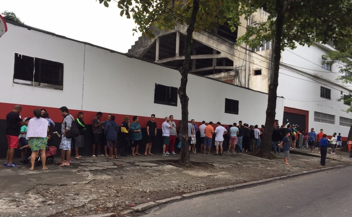 Fla-Flu: não há mais ingressos para a torcida do Fla; mais de 45 mil vendidos