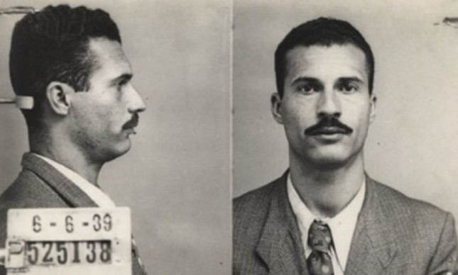 Marighella ao ser preso em 1939, durante ditadura do Estado Novo