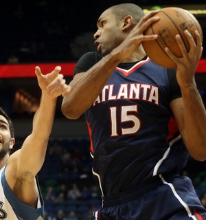 Sábado tem boxe, futebol e Miami Heat x Atlanta Hawks no SporTV